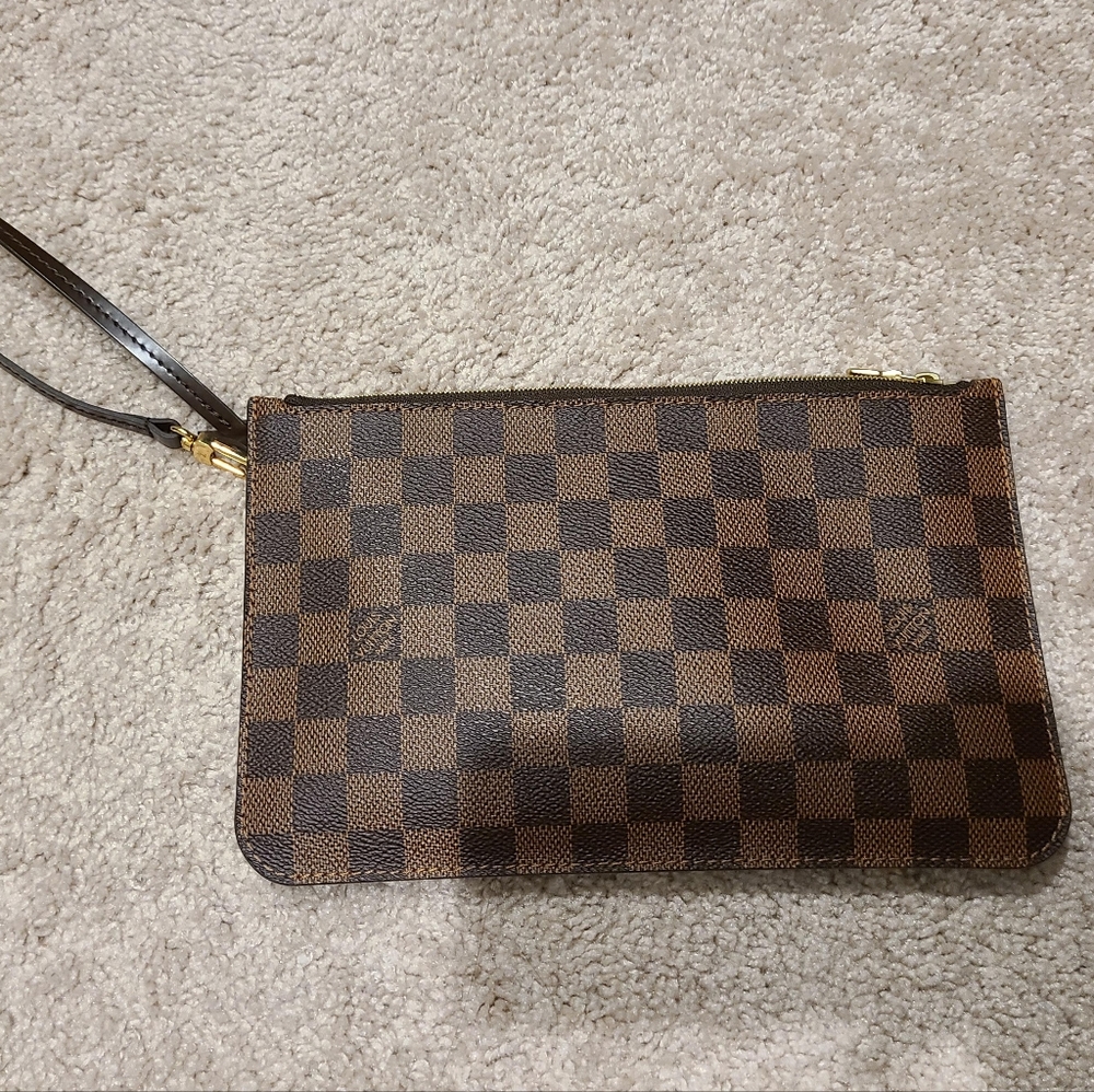 Reserved: Authentic Louis Vuitton DE Neverfull Pouch MM/GM